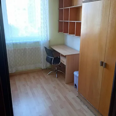 Ein Zimmer In 3 Zimmer Homestay *